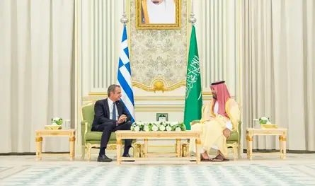 السعودية واليونان تعززان التعاون الدفاعي