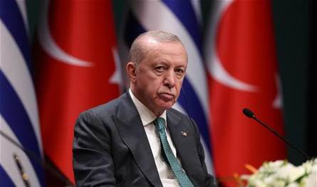 أردوغان "يطيح" بمستشاره.. صحيفة تركية تكشف