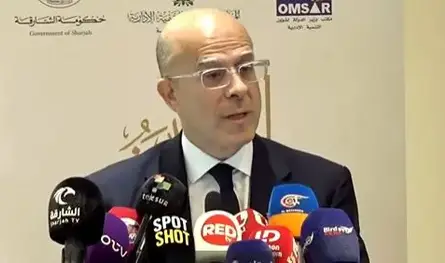 مكي افتتح ندوة في اطار جائزة الشارقة في المالية العامة