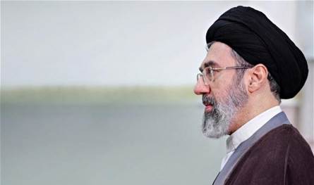 لقاء جمع المرشد الإيراني بأمين مجلس الأمن القومي.. وهذا ما جرى بحثه 
