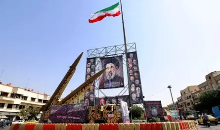 بشأن الحالة الصحية للمرشد.. هذا ما كشفه مسؤولون إيرانيون