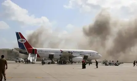 قصف جديد يستهدف مطار عدن.. وإصابات بين المدنيين