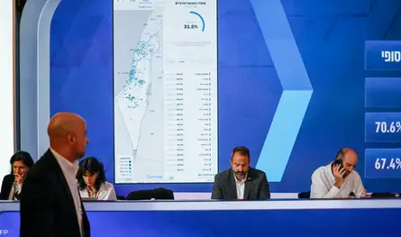 نتنياهو ومعسكر آيزنكوت دون الأغلبية.. و"الأظرف المزدوجة" قد تغيّر المشهد