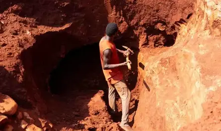 ذهب الكونغو يتحوّل إلى مصدر تمويل رئيسي لتنظيم مرتبط بـ"داعش"