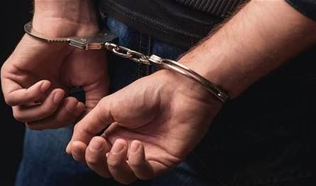 توقيف شخص بحوزته مسدس حربي في زغرتا