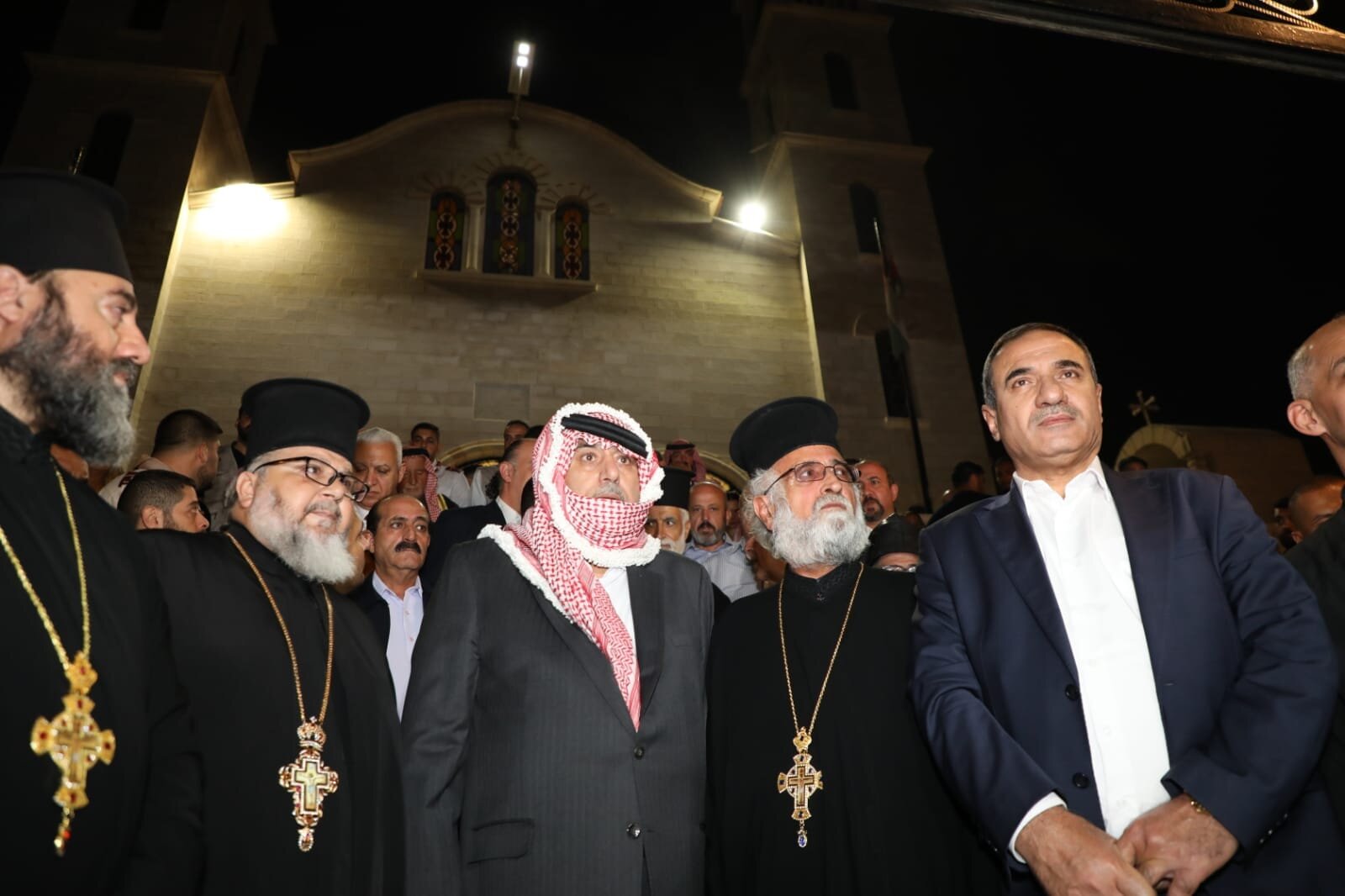 مصابنا واحد ووحدتنا خط أحمر....وقفة تضامنية رفضا لهجوم الكرك (فيديو وصور)